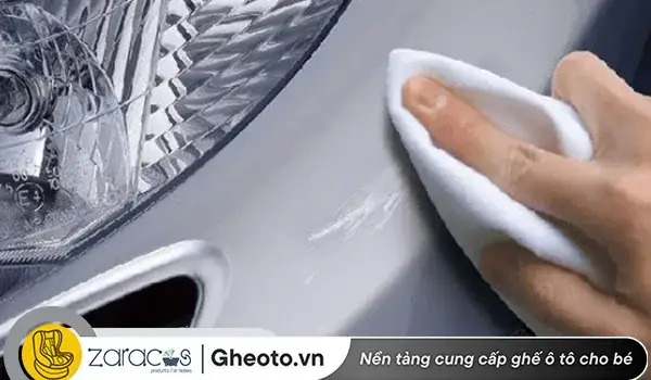 2. Làm mới nhựa bằng súng khò nhiệt 2. Làm mới nhựa bằng súng khò nhiệt