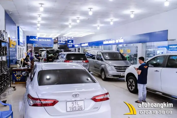 1. Tổng quan về trung tâm trang trí nội ngoại thất Ô Tô Hoàng Kim Thủ Đức