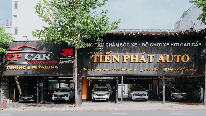 III. Địa chỉ độ đèn LED nội thất cho xe ô tô tại TPHCM