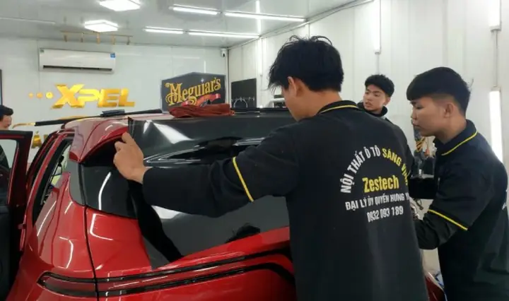 Nội Thất Ô Tô Sáng Vịnh – Cơ Sở Dán Phim Cách Nhiệt Ô Tô Tại Hưng Yên