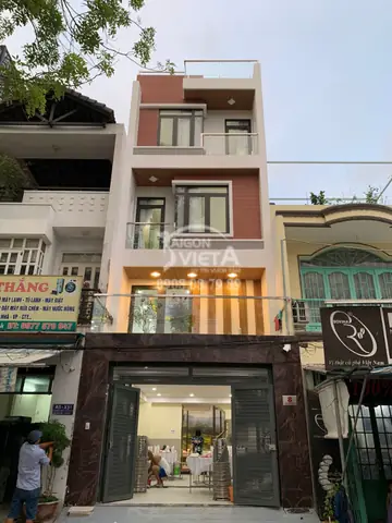 nội thất phạm hữu lầu