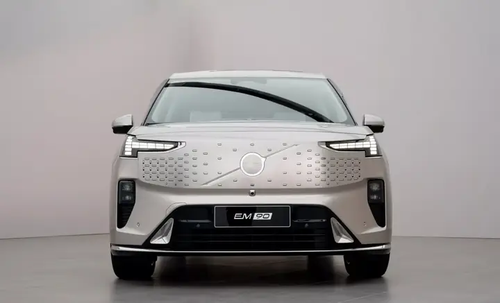 Volvo Em90 Ra Mắt: Nội Thất Biến Được Thành Phòng Chiếu Phim, Phòng Ngủ, Chạy 740 Km/sạc, Cạnh Tranh Lexus Lm- Ảnh 9.