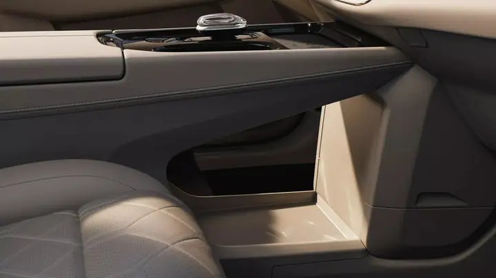 Volvo Em90 Ra Mắt: Nội Thất Biến Được Thành Phòng Chiếu Phim, Phòng Ngủ, Chạy 740 Km/sạc, Cạnh Tranh Lexus Lm- Ảnh 14.