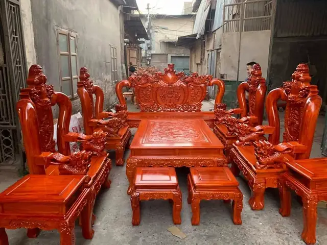 Nội thất phòng khách làm từ gỗ hương đá quý hiếm Nội thất phòng khách làm từ gỗ hương đá quý hiếm