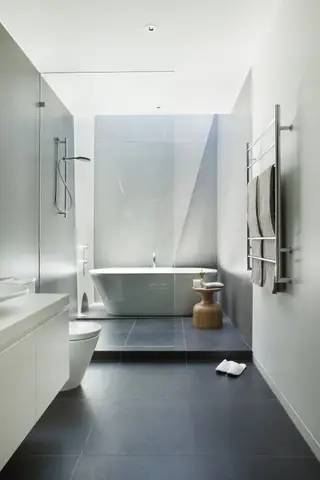 Nếu Căn Phòng Đủ Dài, Bạn Hoàn Toàn Có Thể Sử Dụng Nhiều Đồ Nội Thất Phòng Tắm Khác Nhau Nếu Căn Phòng Đủ Dài, Bạn Hoàn Toàn Có Thể Sử Dụng Nhiều Đồ Nội Thất Phòng Tắm Khác Nhau