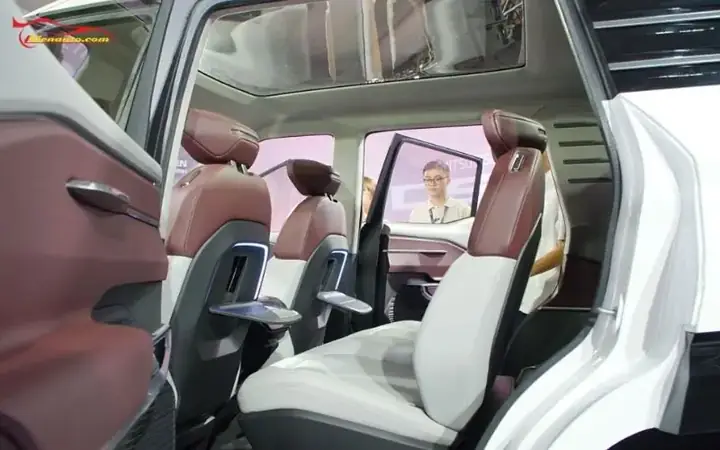 Nội thất Mitsubishi DST Concept: Hệ thống ghế và khoang hành lý