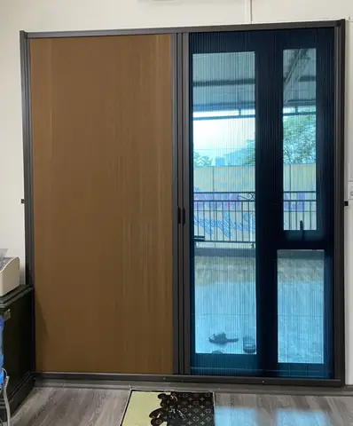 Cửa Lưới Chống Muỗi Kết Hợp Rèm Tổ Ong Là Gì?