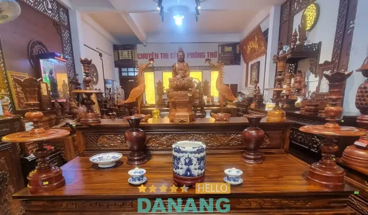 Phòng thờ Tâm Việt
