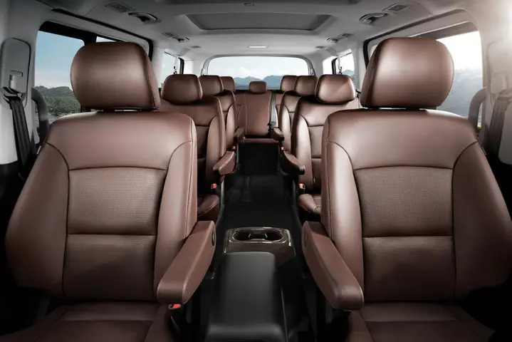 Hyundai Grand Starex 2018 Tại Thị Trường Hàn Quốc Có Tổng Cộng 5 Bản Khác Nhau Là Urban 9 Chỗ, Wagon 11 Chỗ, Wagon 12 Chỗ, Van 3 Chỗ Và Van 5 Chỗ.
