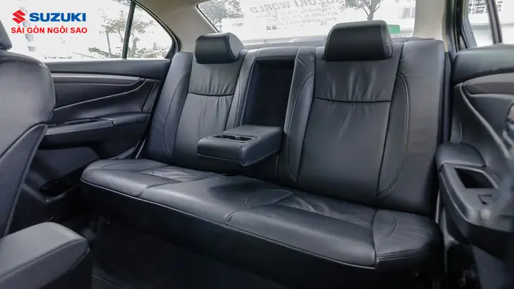 KHÔNG GIAN NỘI THẤT SUZUKI CIAZ 2018 SANG TRỌNG ĐẦY ĐỦ TIỆN NGHI