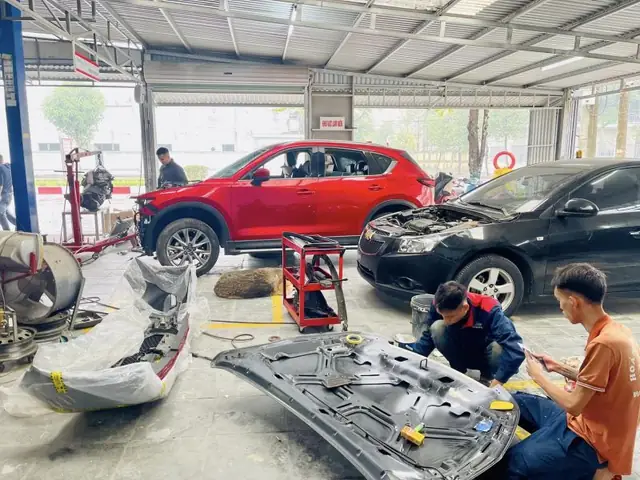 Dịch Vụ Chuyên Nghiệp Và Tận Tâm Tại Gara Ô Tô Tiến Đạt