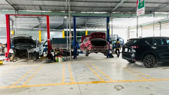 Giới Thiệu Chung Về Gara Ô Tô Tiến Đạt
