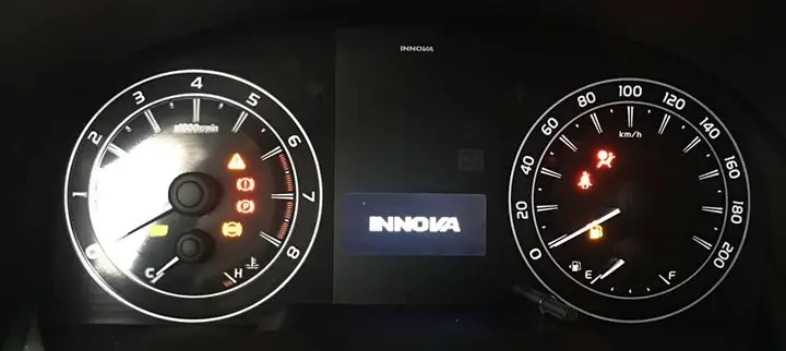 Nội Thất Toyota Innova 2017