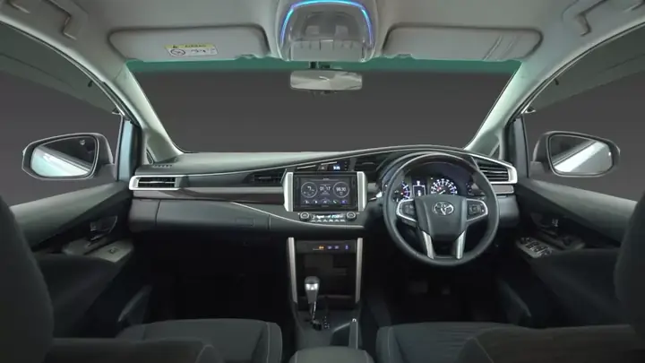 Đánh giá nội thất Toyota Innova 2017