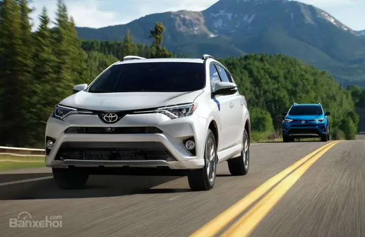 So sánh Honda CR-V 2018 và Toyota RAV4 2018 về trải nghiệm lái