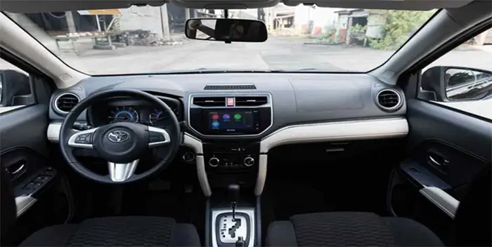 Đánh giá nội thất của Toyota Rush 2018