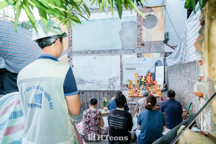 LỄ KHỞI CÔNG VÀ ĐỘNG THỔ CĂN NHÀ PHỐ TẠI TÔN THẤT THIỆP - HOÀN KIẾM - HÀ NỘI LỄ KHỞI CÔNG VÀ ĐỘNG THỔ CĂN NHÀ PHỐ TẠI TÔN THẤT THIỆP - HOÀN KIẾM - HÀ NỘI