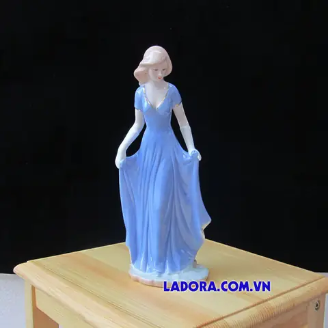 Những Tiểu Thư Xinh Đẹp Và Duyên Dáng- Nàng Rose, Nàng Arita, Nàng Risa – Tượng Decor Trang Trí Trong Nhà