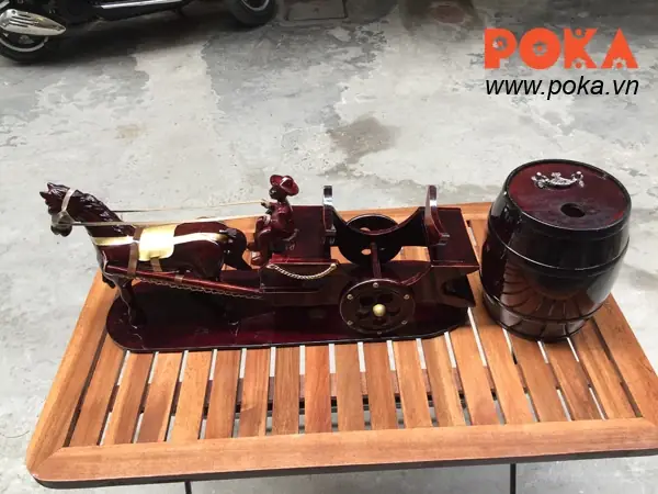 nội thất trong xe ngựa
