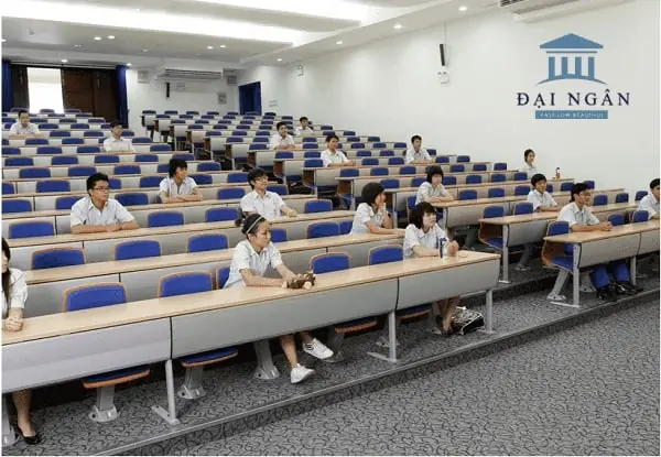 Bàn Ghế Cho Sinh Viên Cao Đẳng Đại Học