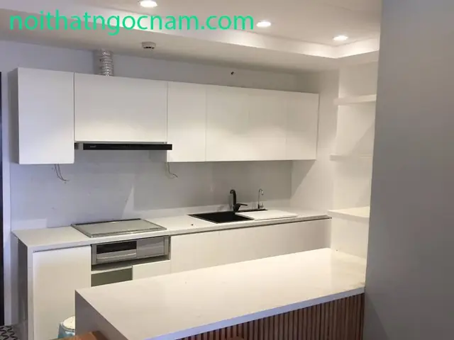Tủ bếp gỗ công nghiệp: