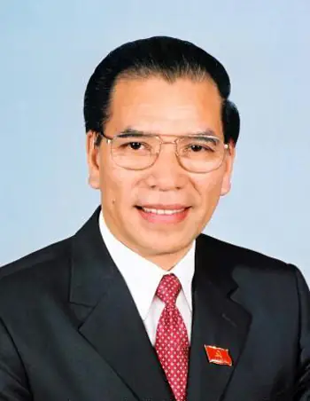 nội thất tư gia của nguyên tbt nông đức mạnh