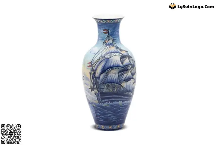 2.3. Kết Hợp Bình Hoa Sứ Với Các Phụ Kiện Trang Trí Khác: