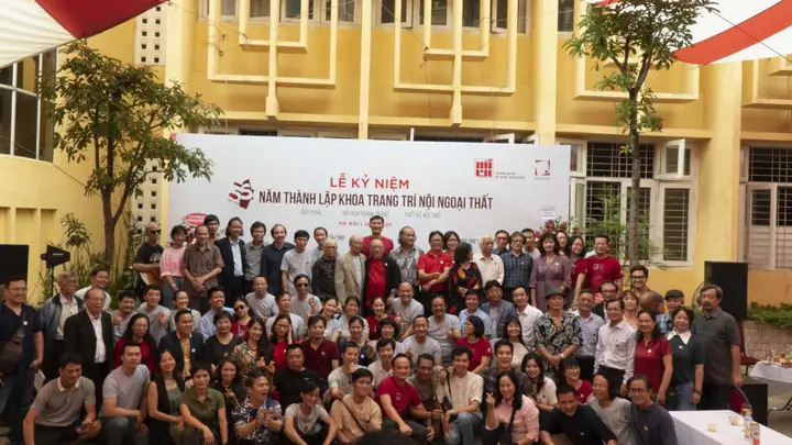 Đội ngũ cán bộ Đội ngũ cán bộ