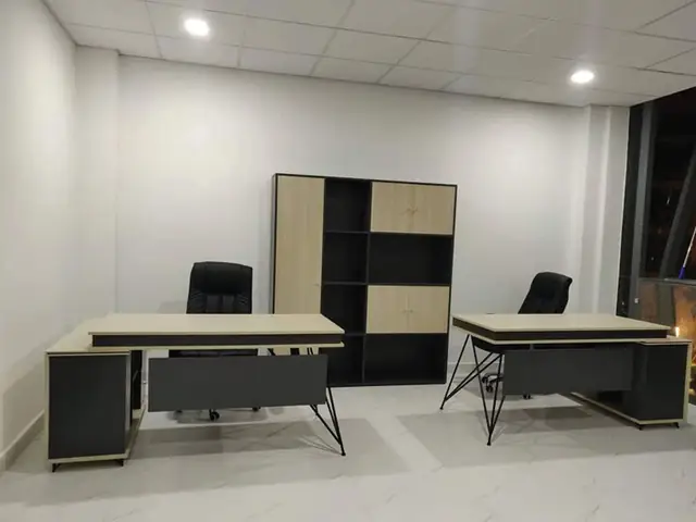 Hình Ảnh Thi Công Nội Thất Văn Phòng Thực Tế
