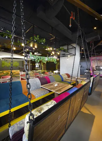 Nội Thất Văn Phòng Google Malaysia Đầy Màu Xanh