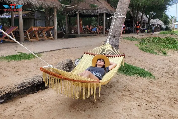 nội thất văn phòng vạn tín thành