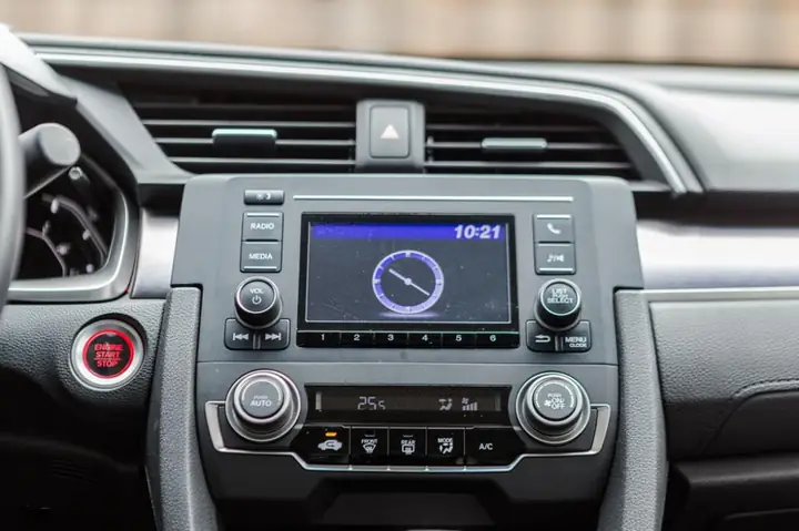 Äánh Giá Xe Honda Civic 1.8e 2018 Vá» Tiá»n Nghi