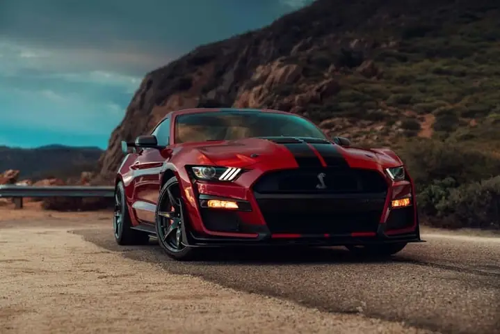 Giá Xe Ford Mustang Shelby Gt500 Niêm Yết & Lăn Bán