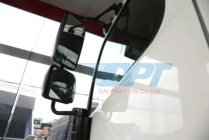 Nội thất bổ sung trên xe tải Hino 500 FC