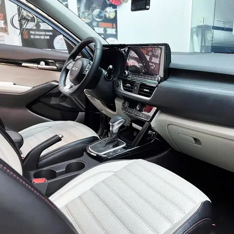 1.1. Chăm Sóc Nội Thất Ô Tô