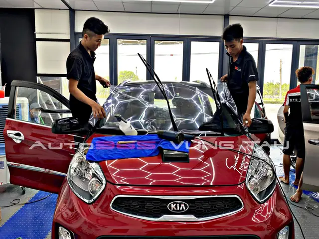 1.4 Đội ngũ nhân viên nhiều kinh nghiệm