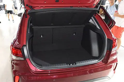 Hãng Hyundai vừa trình làng mẫu xe mới Celesta Wagon 2019 tại thị trường Trung Quốc. Xe sở hữu kiểu dáng đẹp mắt, động cơ 1.6L và có giá khởi điểm được cho là siêu rẻ – chỉ 80.900 Nhân dân tệ (274 triệu đồng).