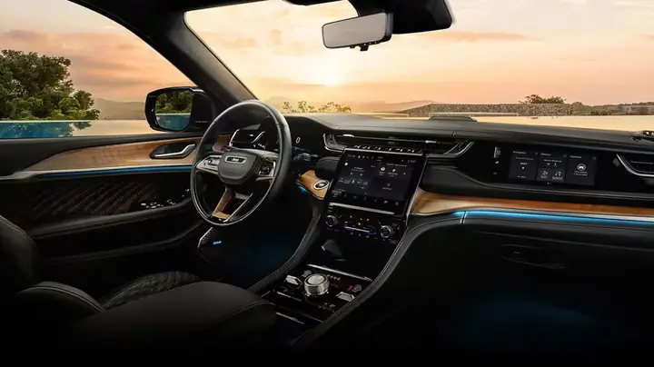 Đánh Giá Nội Thất Của Grand Cherokee L