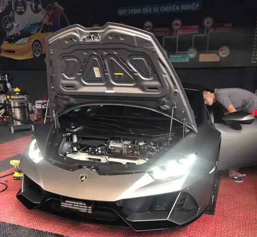 Hình Ảnh Chiếc Siêu Xe Lamborghini Huracan Sto Tại Việt Nam