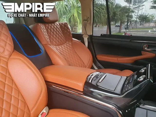 Sang Trọng, Đẳng Cấp, Tiện Nghi Và Hiện Đại Là Thông Điệp Thể Hiện Trên Nội Thất Lexus Lx570 Mà Empire Đã Thiết Kế Và Nâng Cấp Kính Mời Quý Vị Cùng Trải Nghiệm.