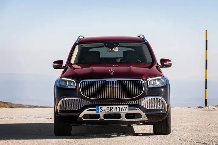 mercedes-maybach-gls-600-4matic-ngoai-that-noi-that-mercedeshaxaco-com-vn