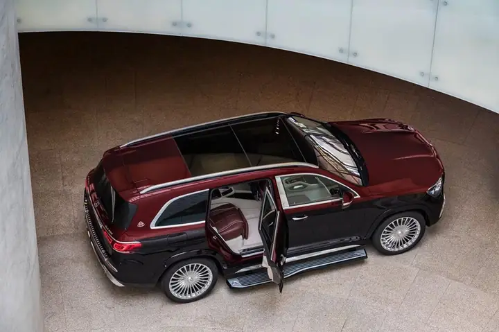 mercedes-maybach-gls-600-4matic-ngoai-that-noi-that-mercedeshaxaco-com-vn