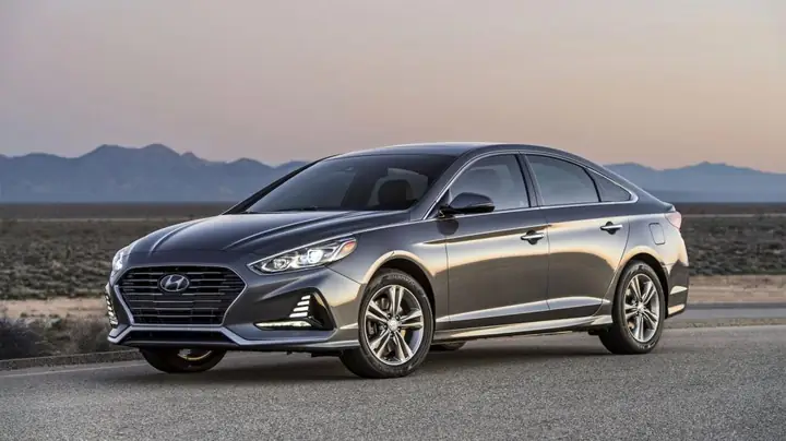 Đánh giá xe Hyundai Sonata 2018: Diện mạo hoàn toàn mới Đánh giá xe Hyundai Sonata 2018: Diện mạo hoàn toàn mới