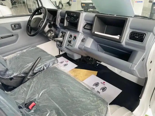 Thông số kỹ thuật xe tải 750kg Suzuki Carry Pro thùng mui bạt