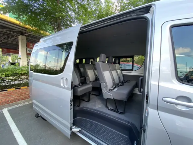 nội thất xe toyota hiace