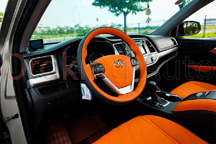 Sơn đổi màu nội thất xe Toyota Highlander Sơn đổi màu nội thất xe Toyota Highlander