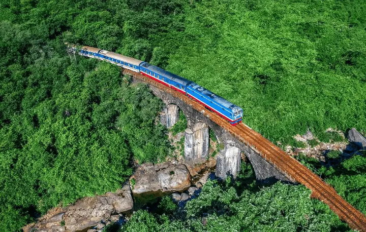 vé tàu hỏa thanh hoá đi đà nẵng