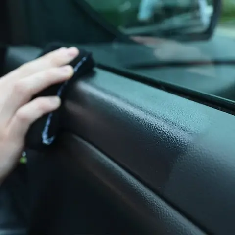 4 Cách Phục Hồi Chi Tiết Nhựa Nội Thất Ô Tô Bị Hư Hại Do Ánh Nắng Mặt Trời