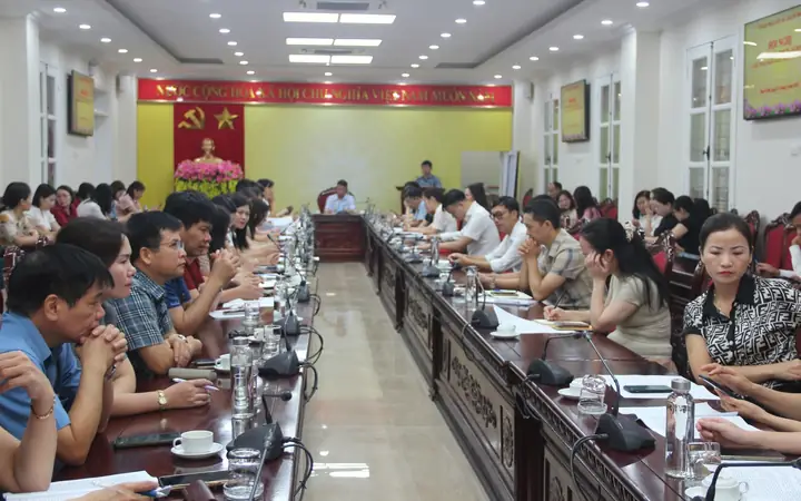 Để Thực Hiện Tốt Các Nhiệm Vụ Trong Năm 2025, Xã Thạch Thất Đã Giao Chỉ Tiêu Kinh Tế - Xã Hội Và Dự Toán Ngân Sách Nhà Nước Năm 2025 Cho Các Cơ Quan, Đơn Vị, Ngành, Phòng Chuyên Môn, Các Trường Học Công Lập Trên Địa Bàn Xã.