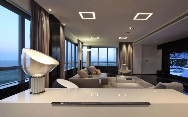 Phong Cách Thiết Kế Hi-tech
